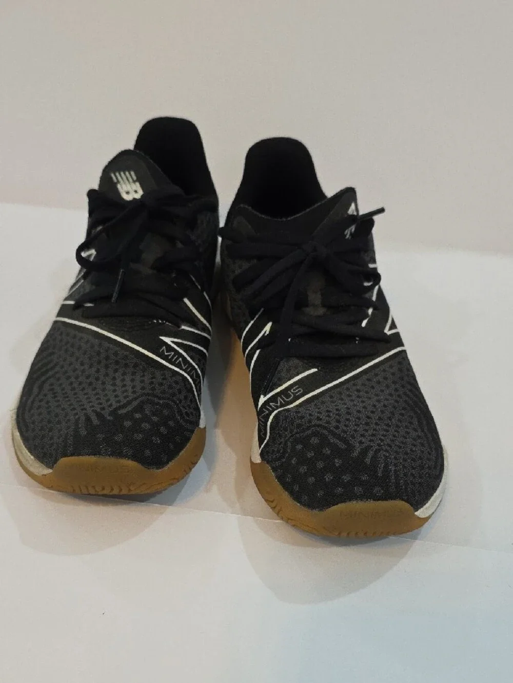 New Balance Minimus Men's Black and Gum-Trim Sneakers Size 8 D Women Size 9.5 D